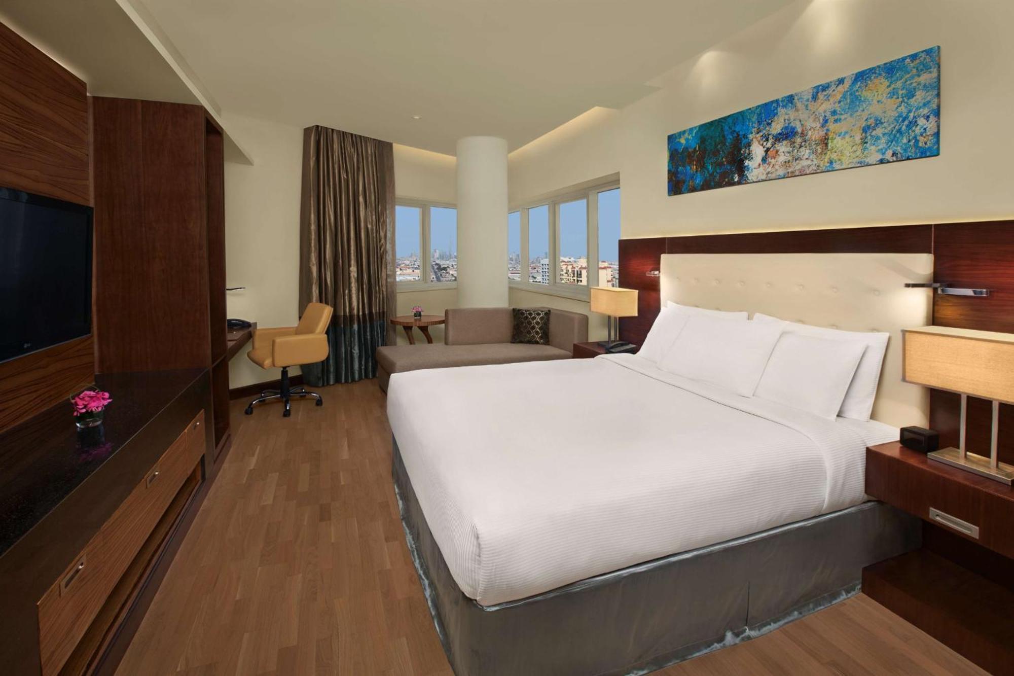 Doubletree By Hilton Hotel And Residences Dubai - Al Barsha Exterior photo